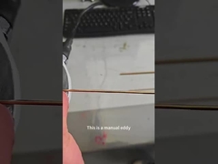 에디 전류 결함 탐지기는 수동으로 구리 막대를 검사하기 위해 프로브를 통과